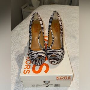 Michael Kors Black and Cream Animal Print Heels